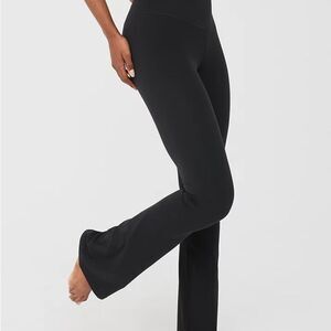 Aerie OFFLINE Real Me Xtra Bootcut Legging Black New With Tags